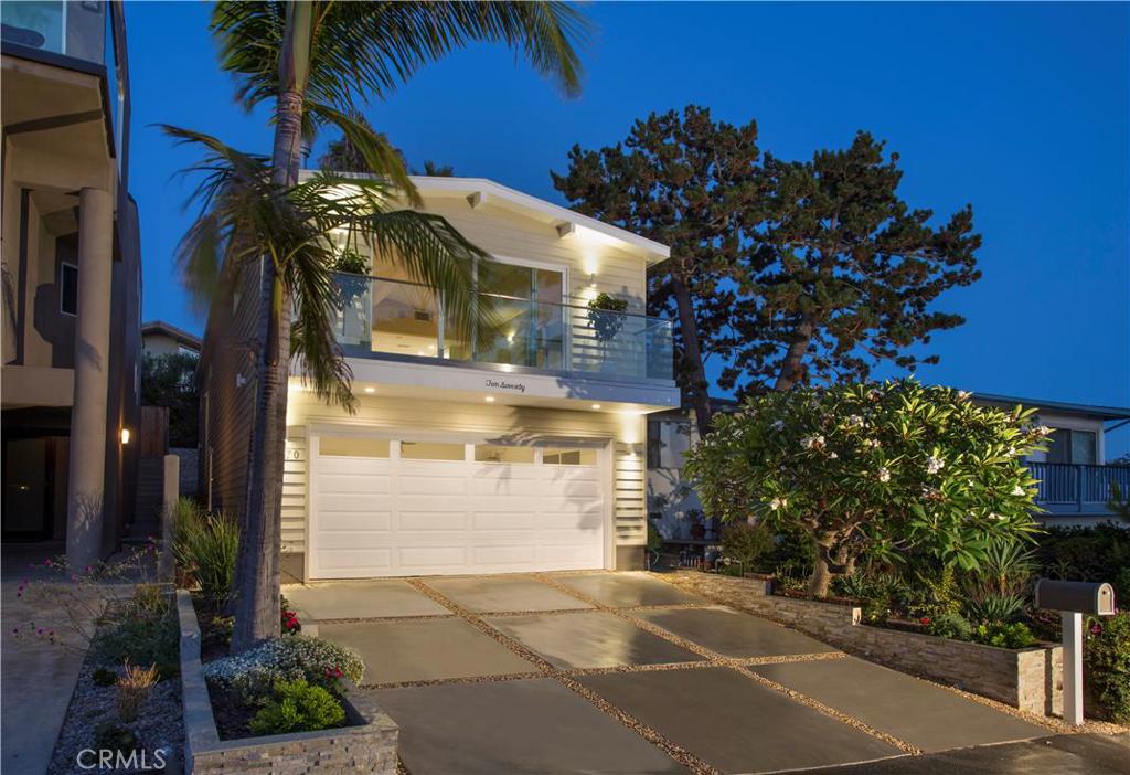 1070 Miramar Street, Laguna Beach CA 92651 - photo 1