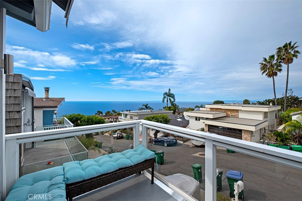 1070 Noria Street, Laguna Beach CA 92651 - photo 1