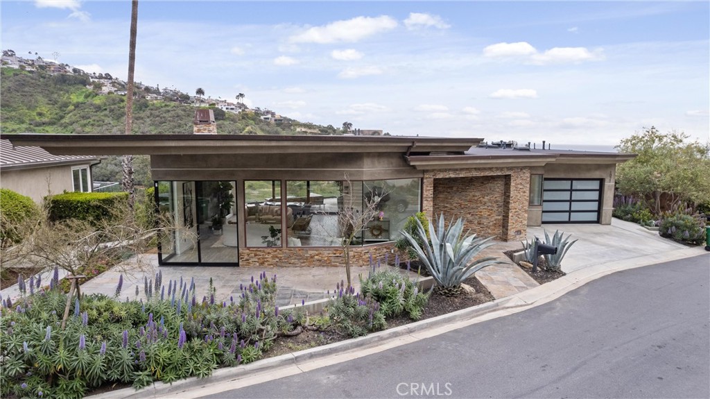 1071 Flamingo Street, Laguna Beach CA 92651 - photo 1