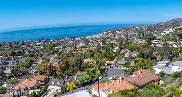 1071 Skyline Drive, Laguna Beach CA 92651 - photo 1