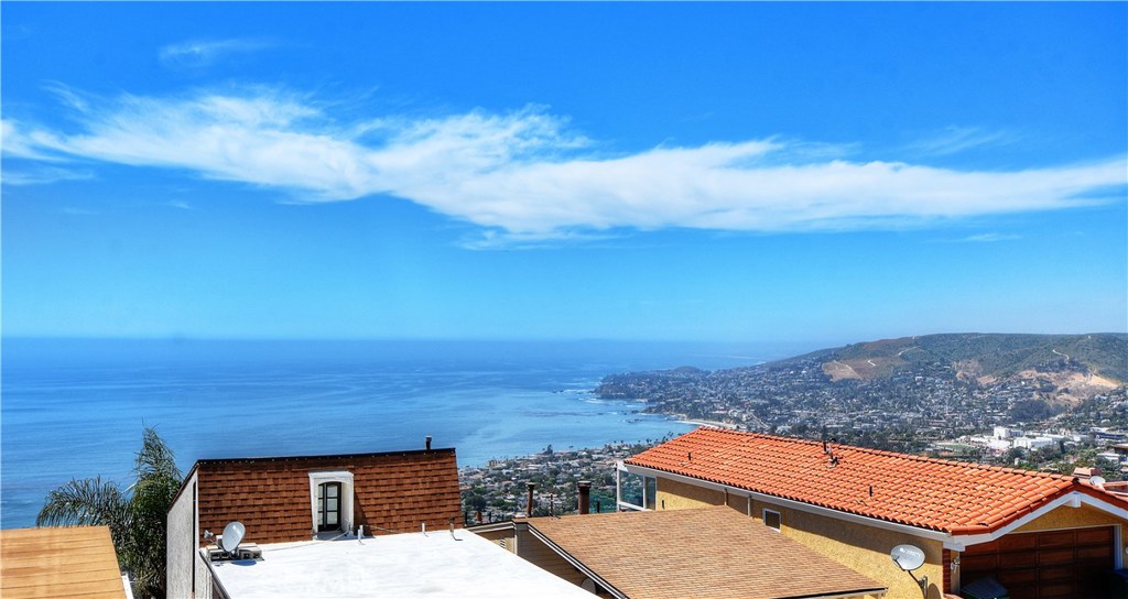 1076 Baja Street, Laguna Beach CA 92651 - photo 1