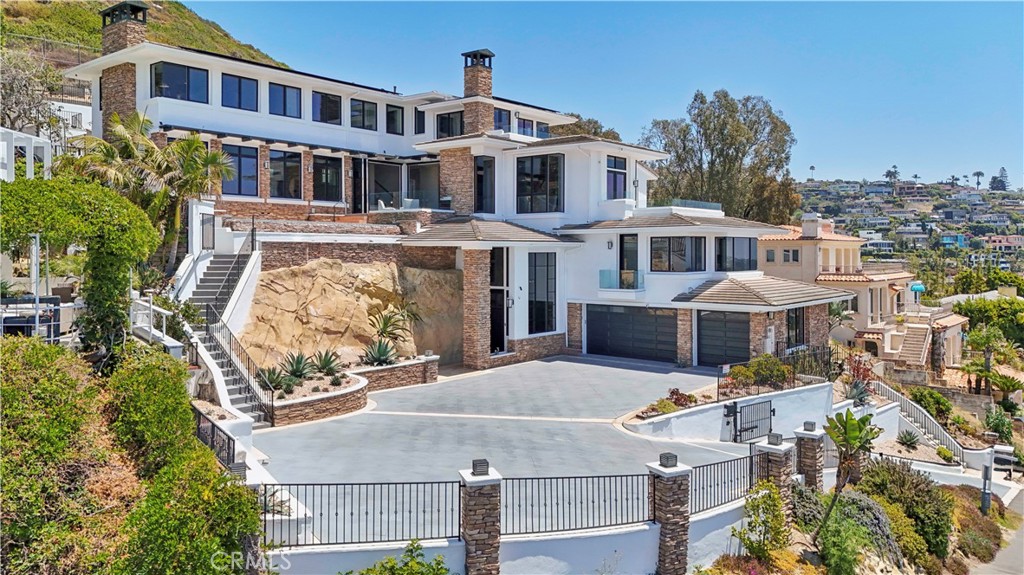 1076 Skyline Drive, Laguna Beach CA 92651 - photo 9