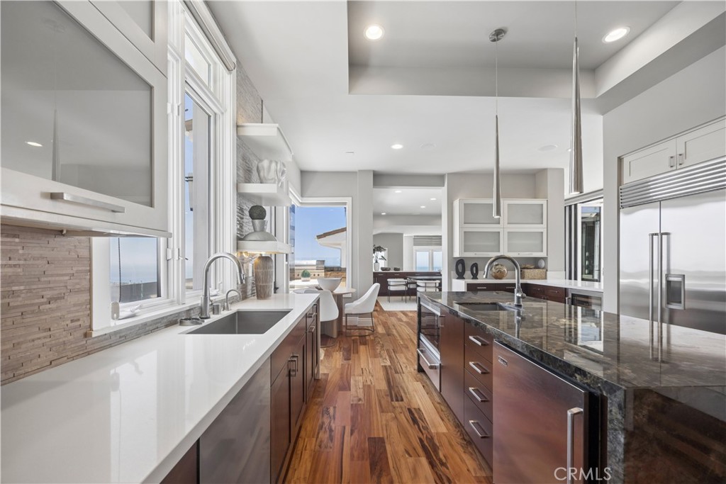 1076 Skyline Drive, Laguna Beach CA 92651 - photo 35