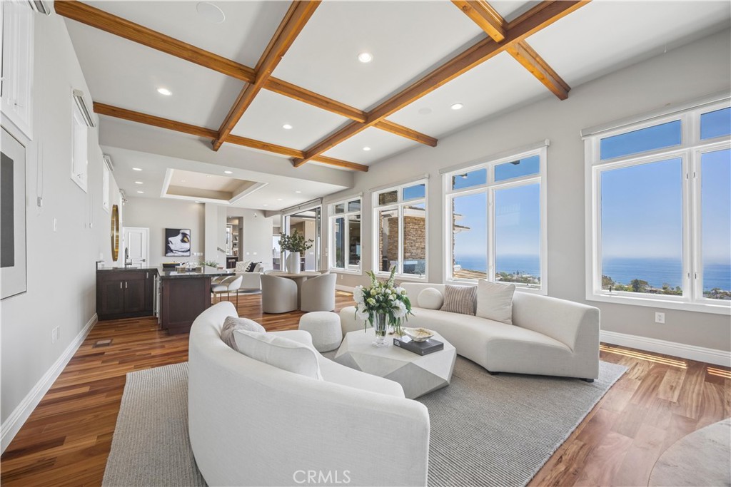 1076 Skyline Drive, Laguna Beach CA 92651 - photo 41