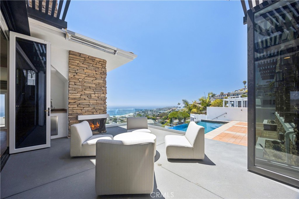 1076 Skyline Drive, Laguna Beach CA 92651 - photo 43