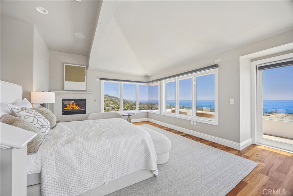 1076 Skyline Drive, Laguna Beach CA 92651 - photo 44