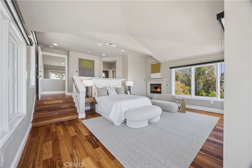 1076 Skyline Drive, Laguna Beach CA 92651 - photo 47
