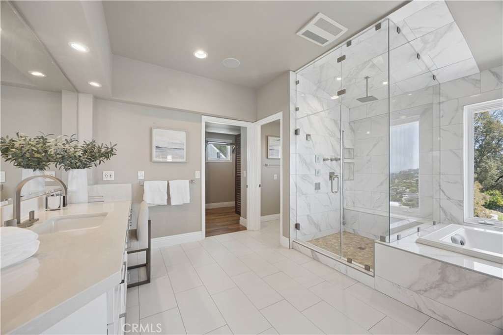 1076 Skyline Drive, Laguna Beach CA 92651 - photo 48