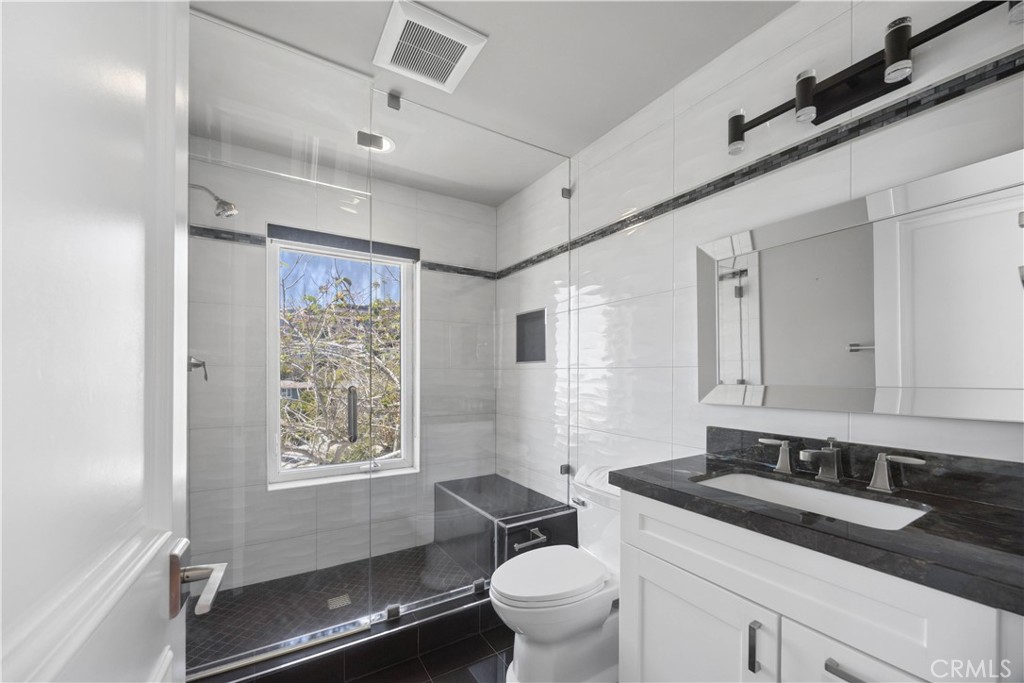 1076 Skyline Drive, Laguna Beach CA 92651 - photo 57