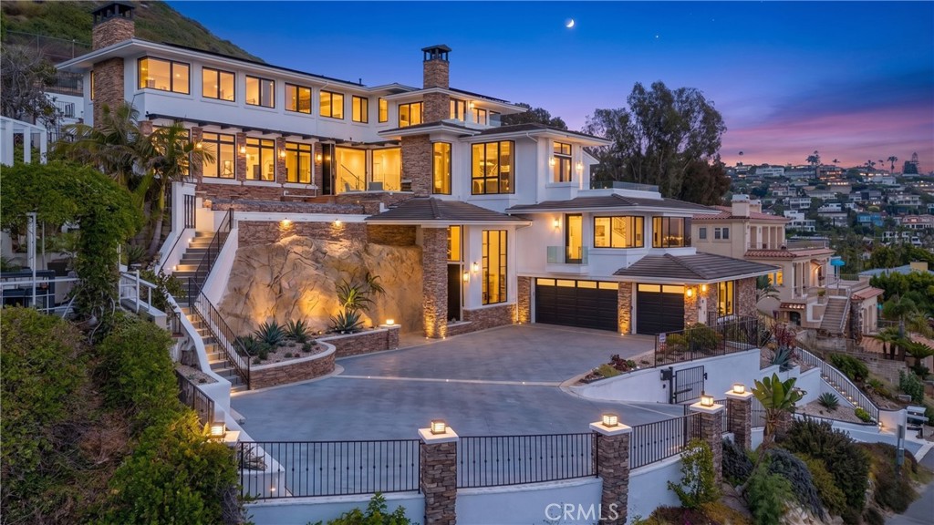 1076 Skyline Drive, Laguna Beach CA 92651 - photo 58