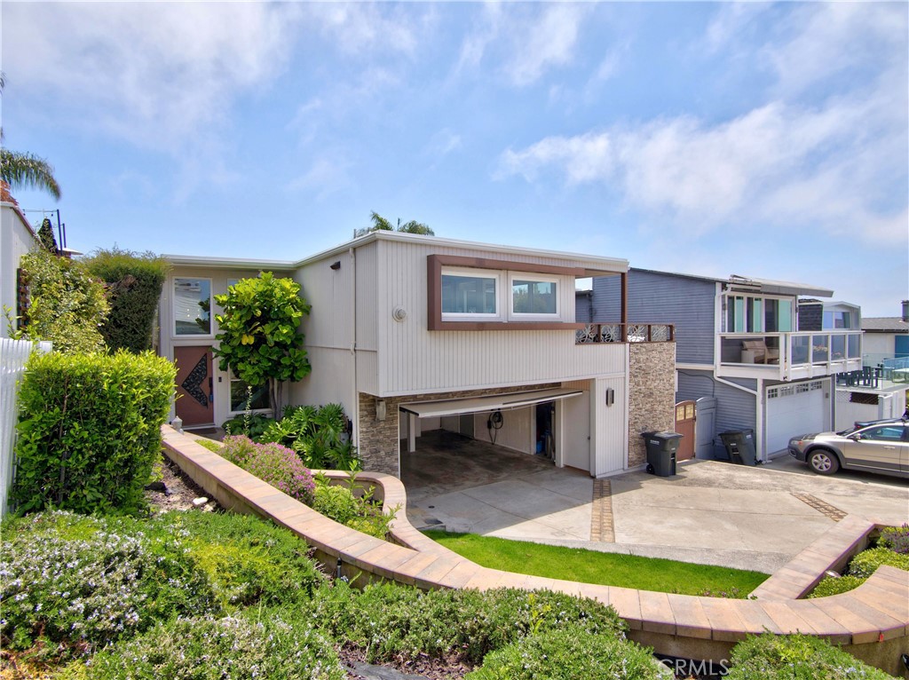 Frontyard View - 1080 Noria, Laguna Beach CA 92651 - photo 1