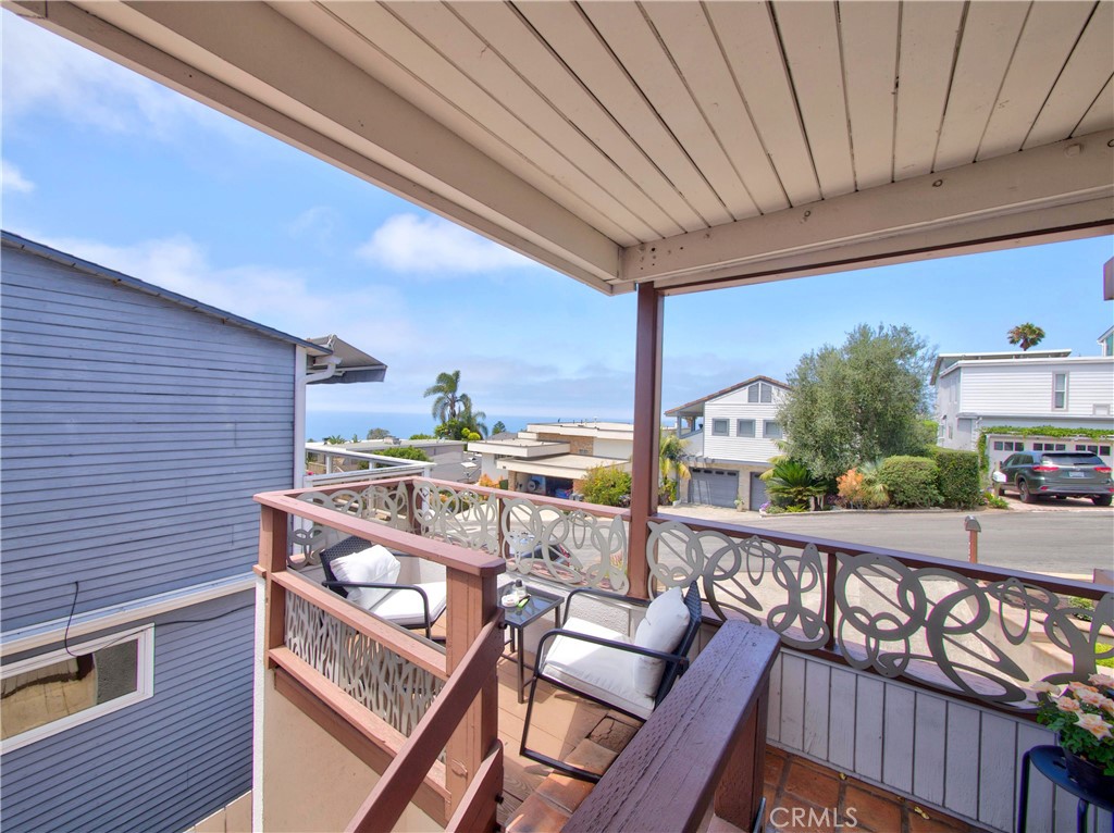 Full Front Patio View - 1080 Noria, Laguna Beach CA 92651 - photo 12