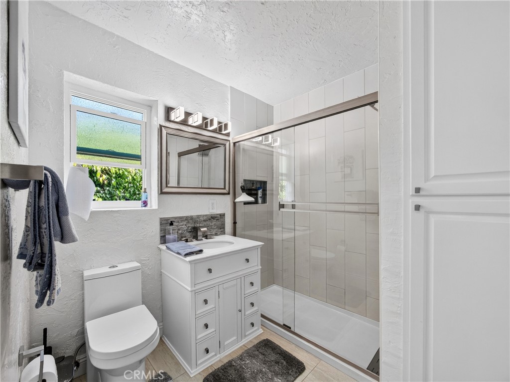 This the 2nd bathroom with walk in Shower - 1080 Noria, Laguna Beach CA 92651 - photo 20