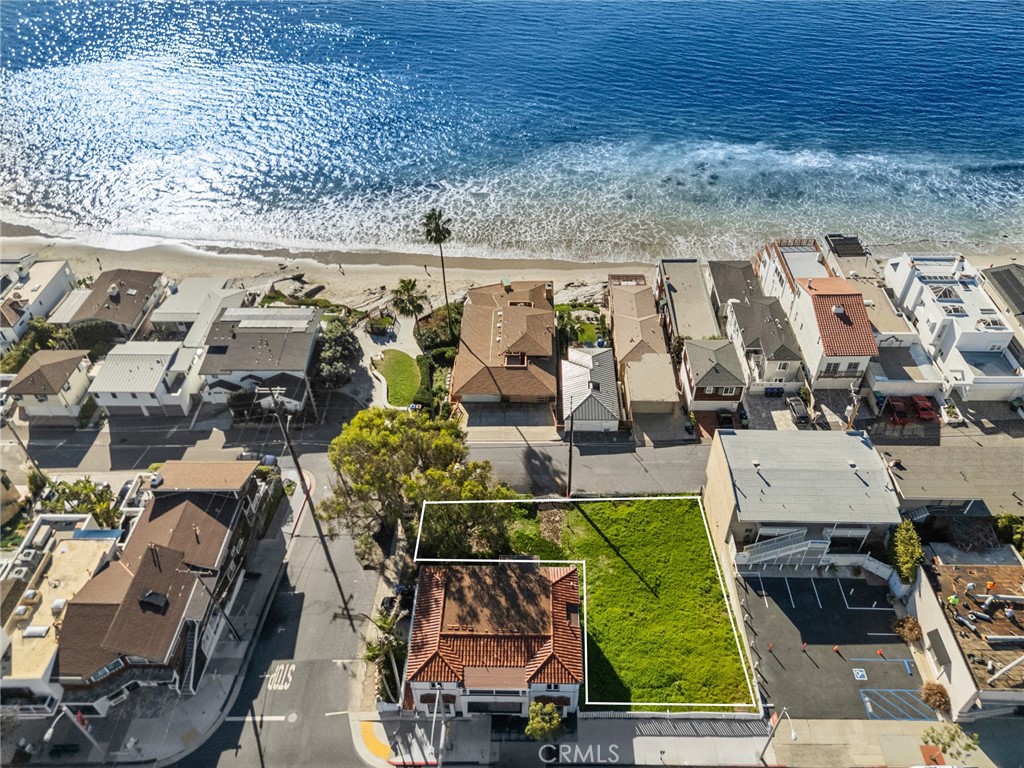 A rare opportunity to acquire two adjacent parcels in one of the most desirable locations in the heart of Laguna Beach’s - 1081 South Coast Highway, Laguna Beach CA 92651 - photo 1