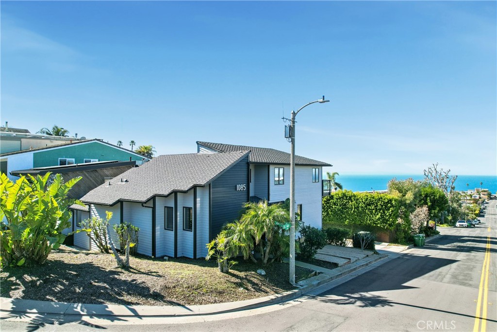 1085 Balboa Avenue, Laguna Beach CA 92651 - photo 1