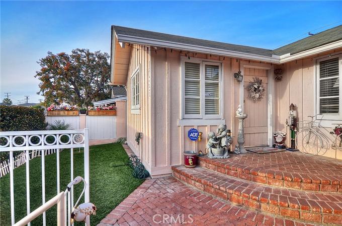 1086 Glenneyre Street, Laguna Beach CA 92651 - photo 1