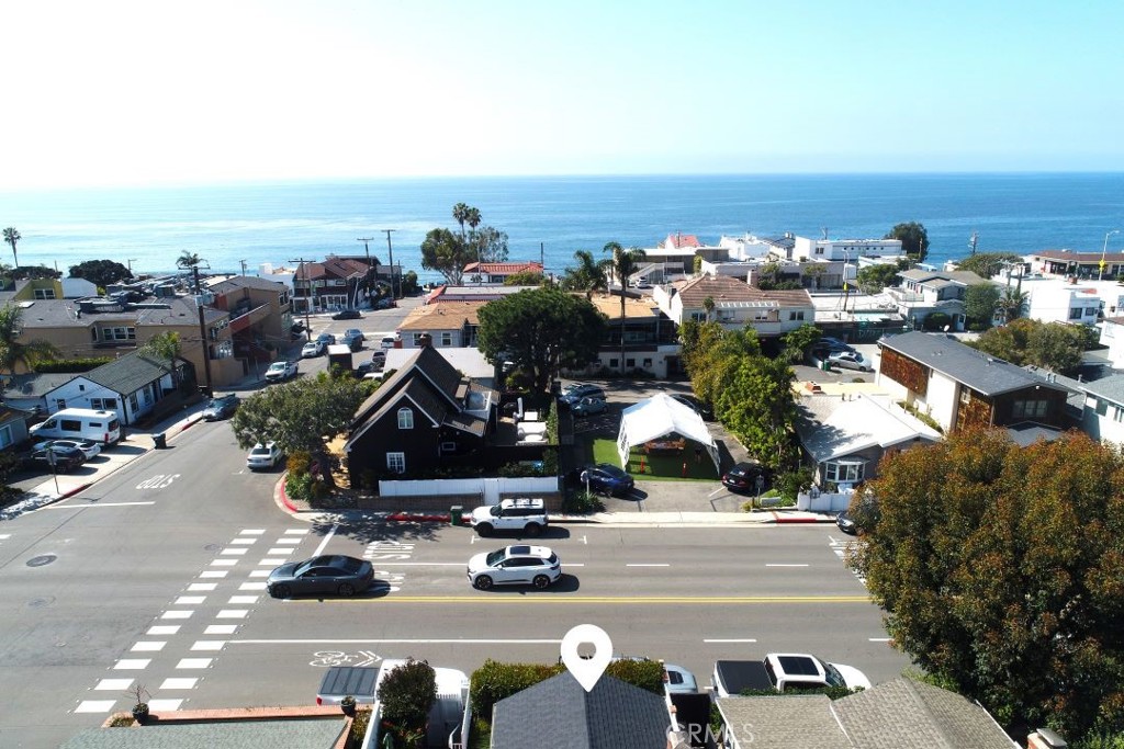 So Close to the Ocean! - 1086 Glenneyre Street, Laguna Beach CA 92651 - photo 4