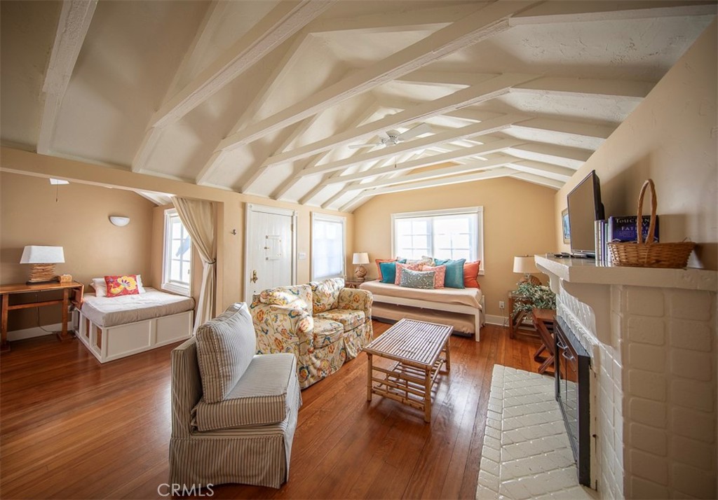 Living Room - 1086 Glenneyre Street, Laguna Beach CA 92651 - photo 8