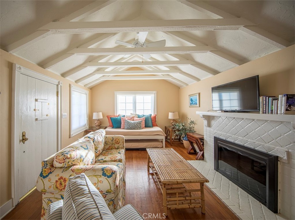 Living Room - 1086 Glenneyre Street, Laguna Beach CA 92651 - photo 11