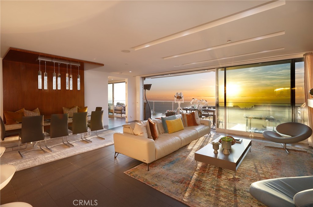 1088 Del Mar Avenue, Laguna Beach CA 92651 - photo 1