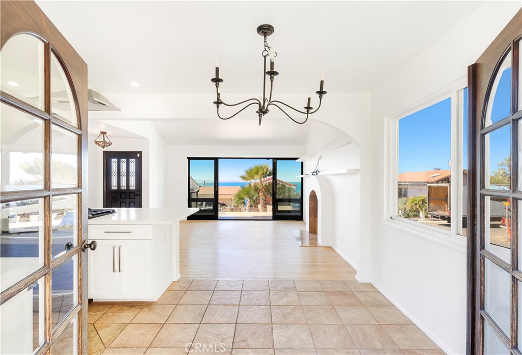 1090 Baja, Laguna Beach CA 92651 - photo 1
