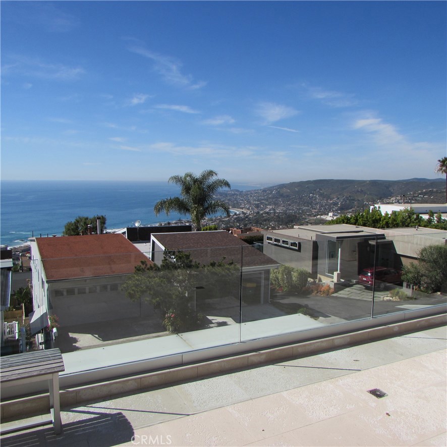 1090 Katella Street, Laguna Beach CA 92651 - photo 1