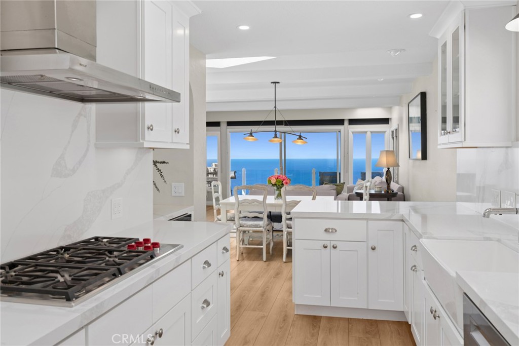 1091 La Mirada Street, Laguna Beach CA 92651 - photo 2