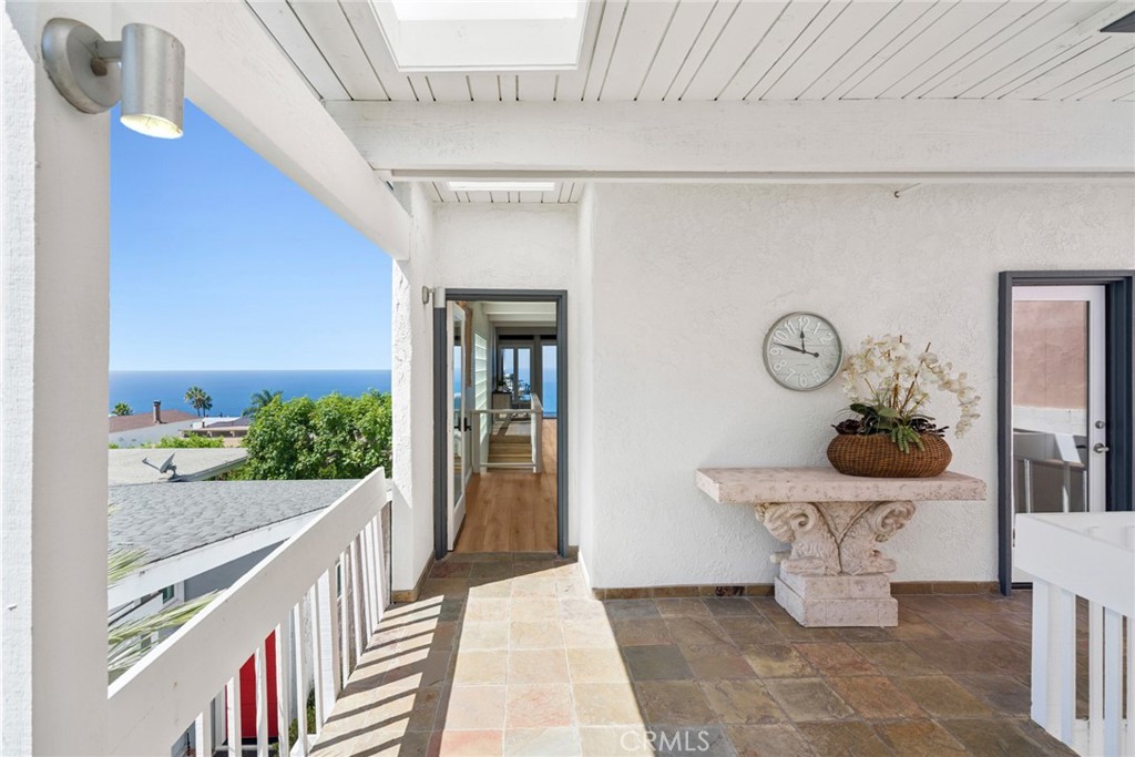 1091 La Mirada Street, Laguna Beach CA 92651 - photo 5