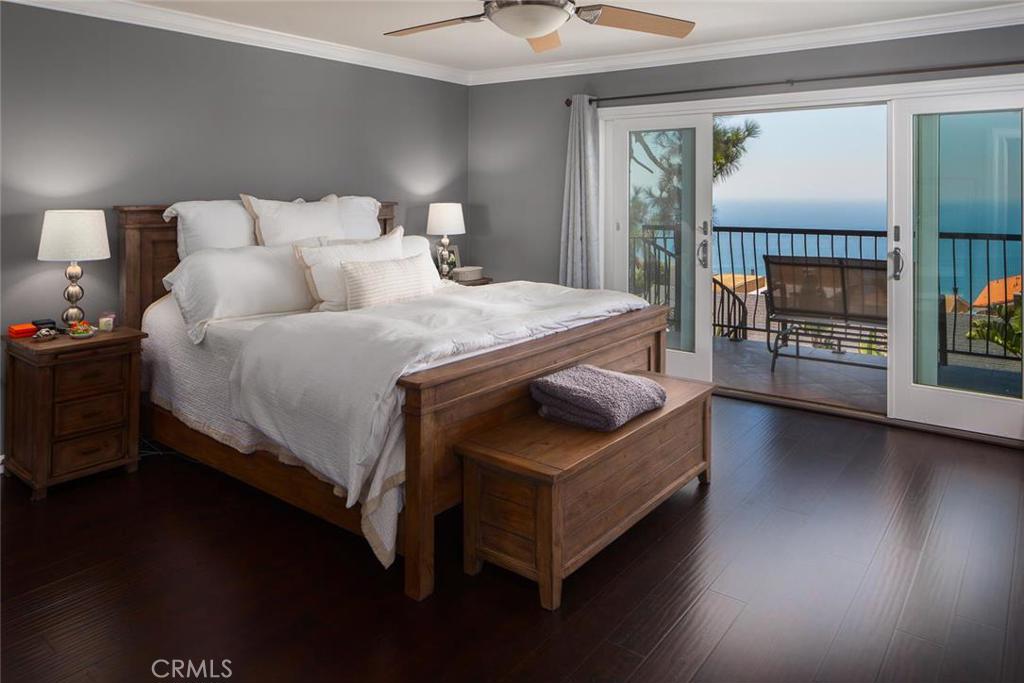 Master Bedroom w/ocean views - 1095 Katella Street, Laguna Beach CA 92651 - photo 1