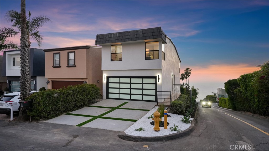 Set in the sought-after Arch Beach Heights neighborhood - 1095 Miramar, Laguna Beach CA 92651 - photo 2