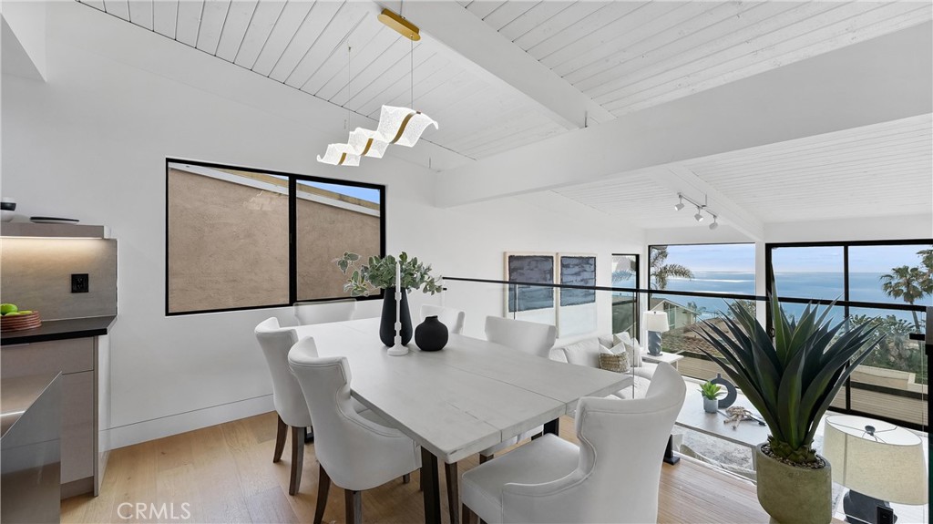 Dining area ideal for casual meals or hosting family and friends. - 1095 Miramar, Laguna Beach CA 92651 - photo 11