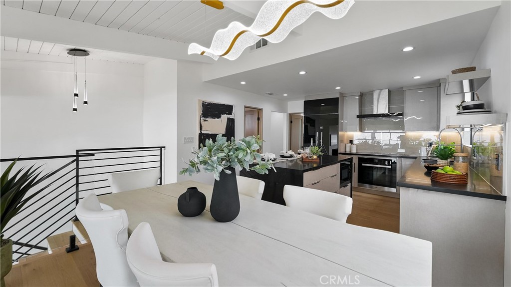 1095 Miramar, Laguna Beach CA 92651 - photo 14