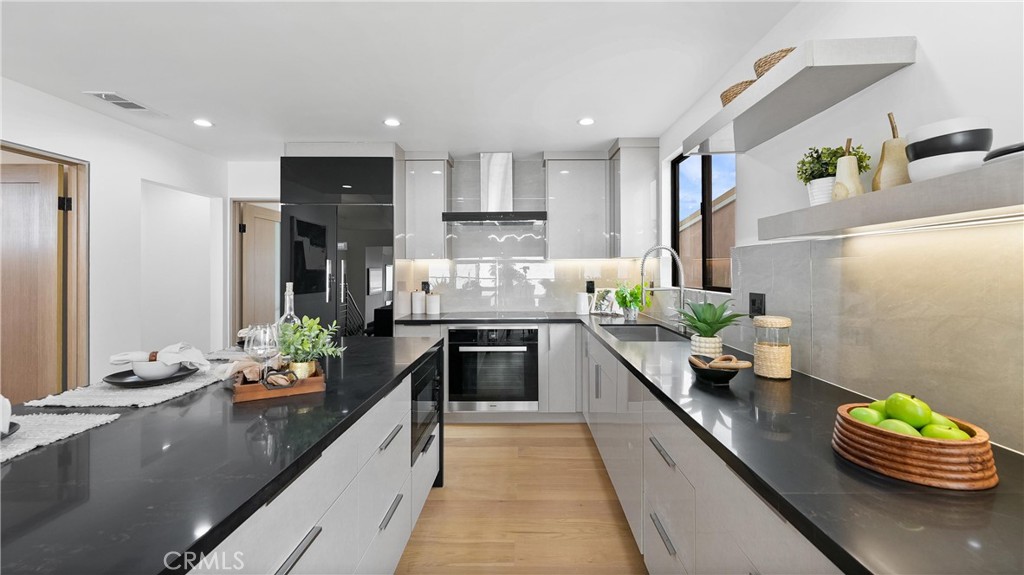 A central gathering space ready to serve the heart of the home. - 1095 Miramar, Laguna Beach CA 92651 - photo 20