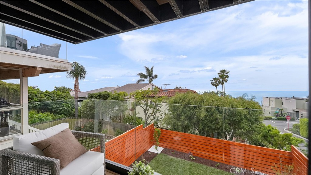 1095 Miramar, Laguna Beach CA 92651 - photo 35