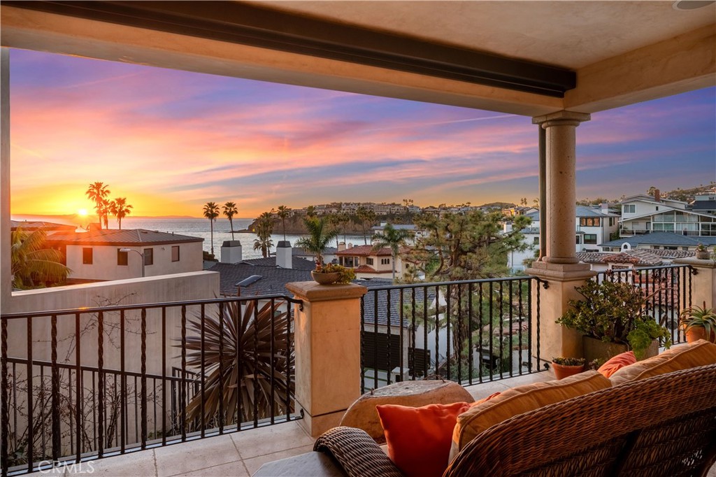 11 Emerald Bay, Laguna Beach CA 92651 - photo 1