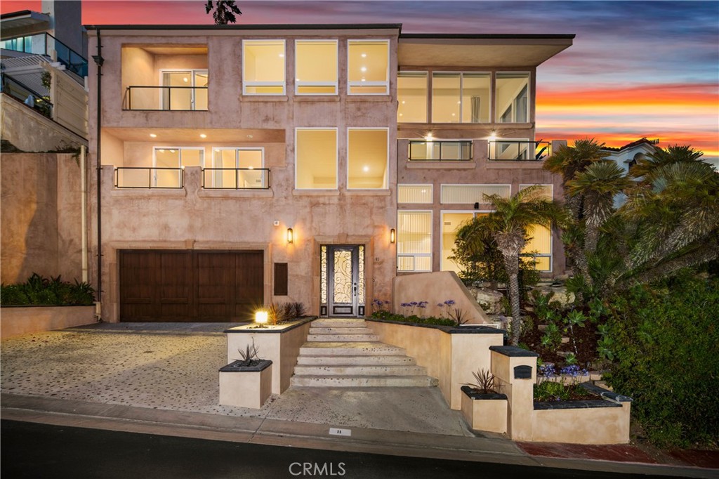 11 N Vista De Catalina, Laguna Beach CA 92651 - photo 1
