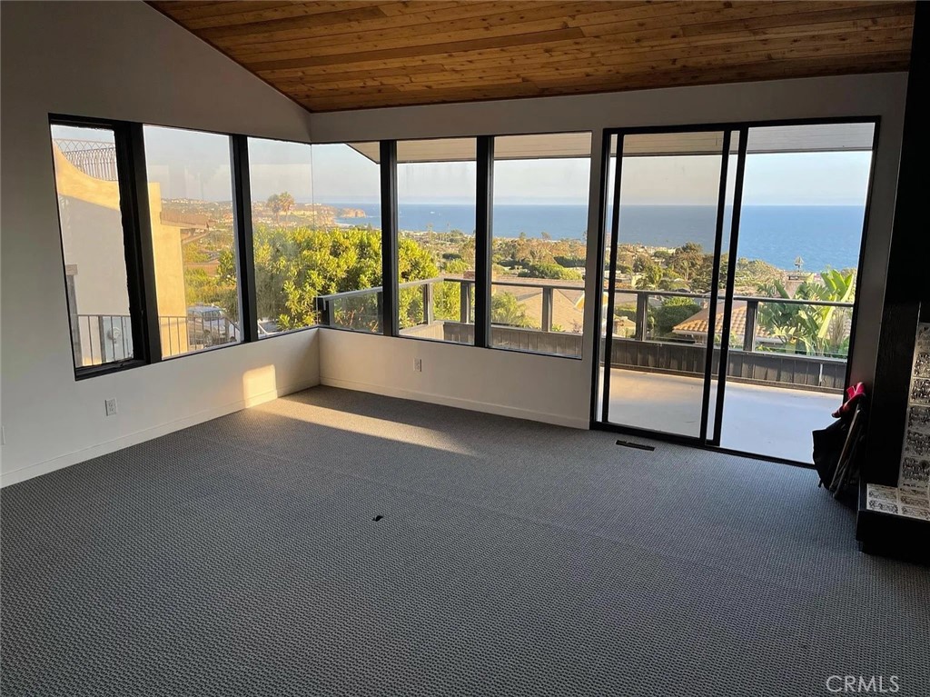 11 N Vista De La Luna, Laguna Beach CA 92651 - photo 7