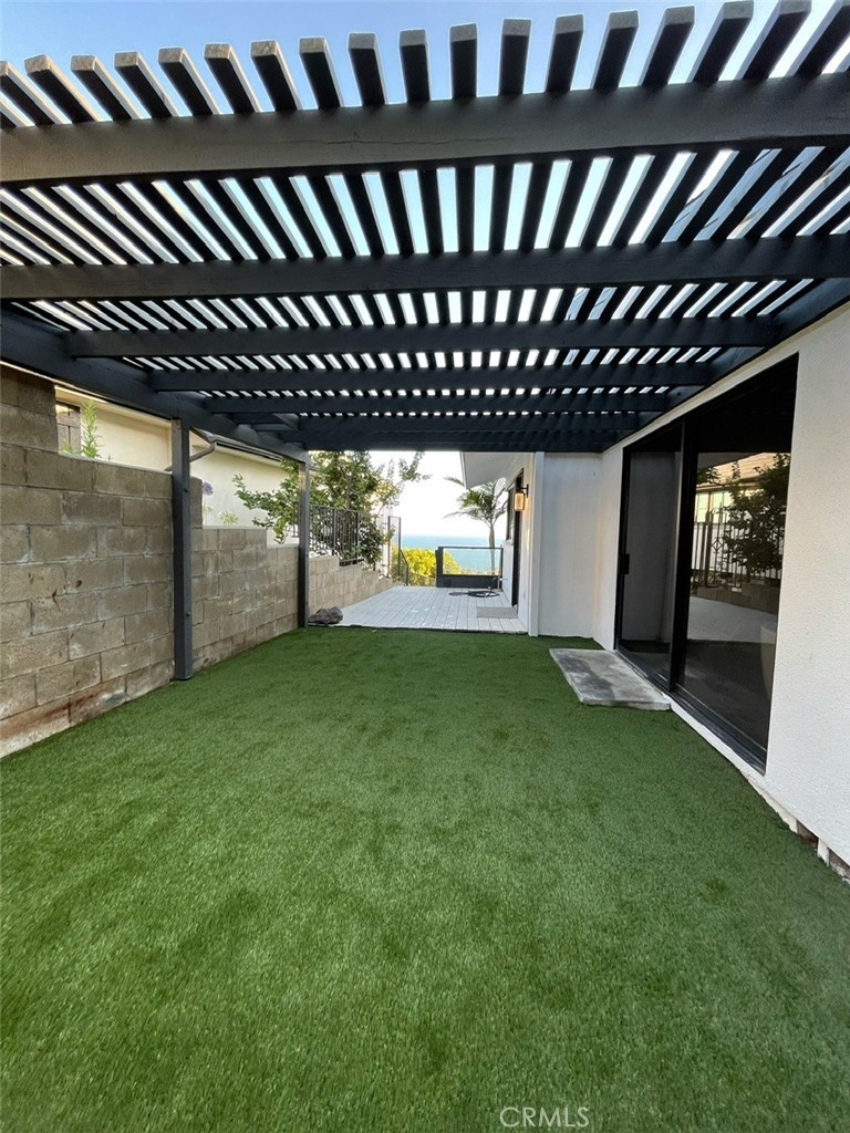 11 N Vista De La Luna, Laguna Beach CA 92651 - photo 15