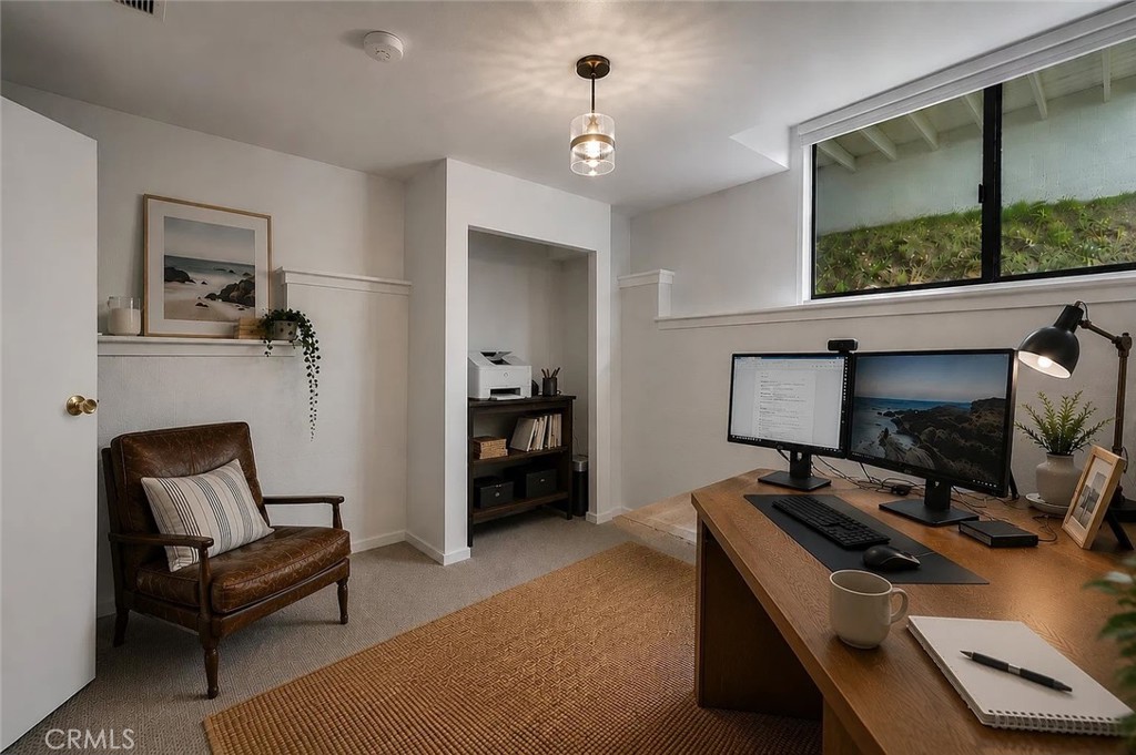 virtually staged - 11 N Vista De La Luna, Laguna Beach CA 92651 - photo 22