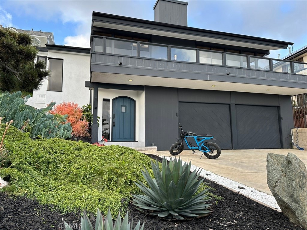 11 N Vista De La Luna, Laguna Beach CA 92651 - photo 30