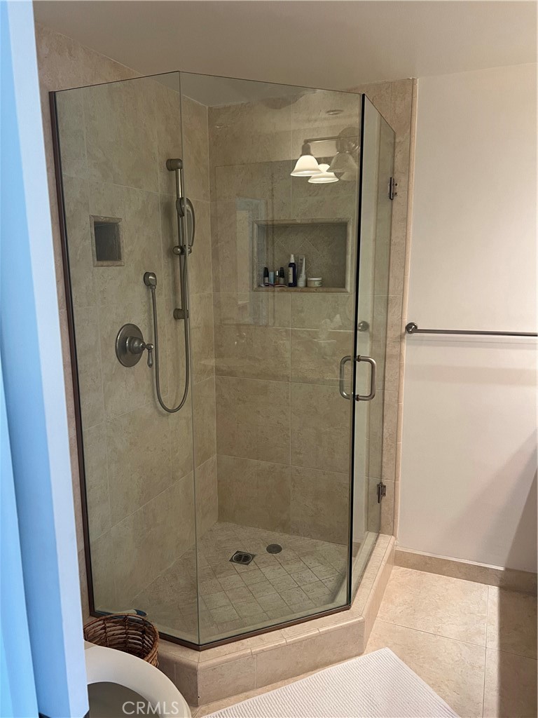 Primary bath - 110 Blue Lagoon, Laguna Beach CA 92651 - photo 13