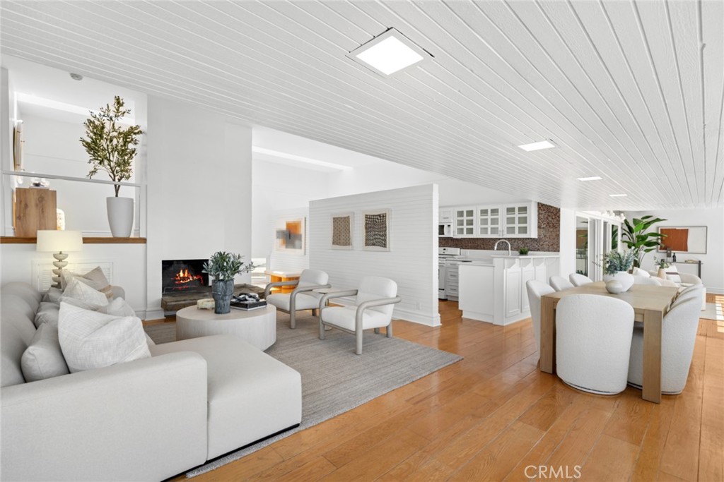 1105 Summit Drive, Laguna Beach CA 92651 - photo 13