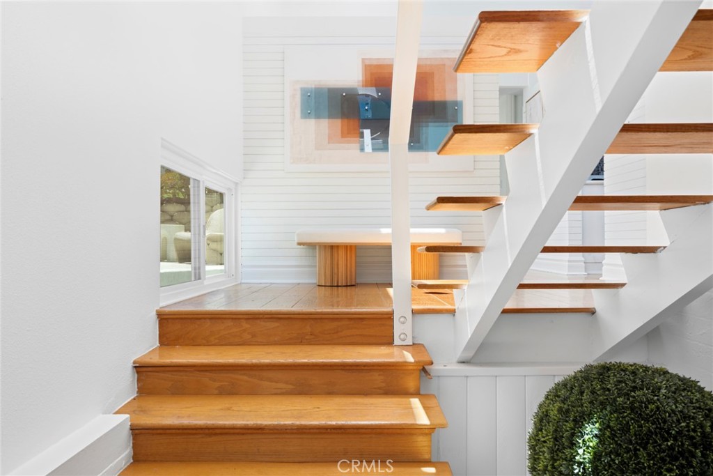 1105 Summit Drive, Laguna Beach CA 92651 - photo 22