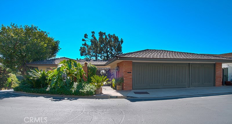 1107 Emerald Bay, Laguna Beach CA 92651 - photo 1