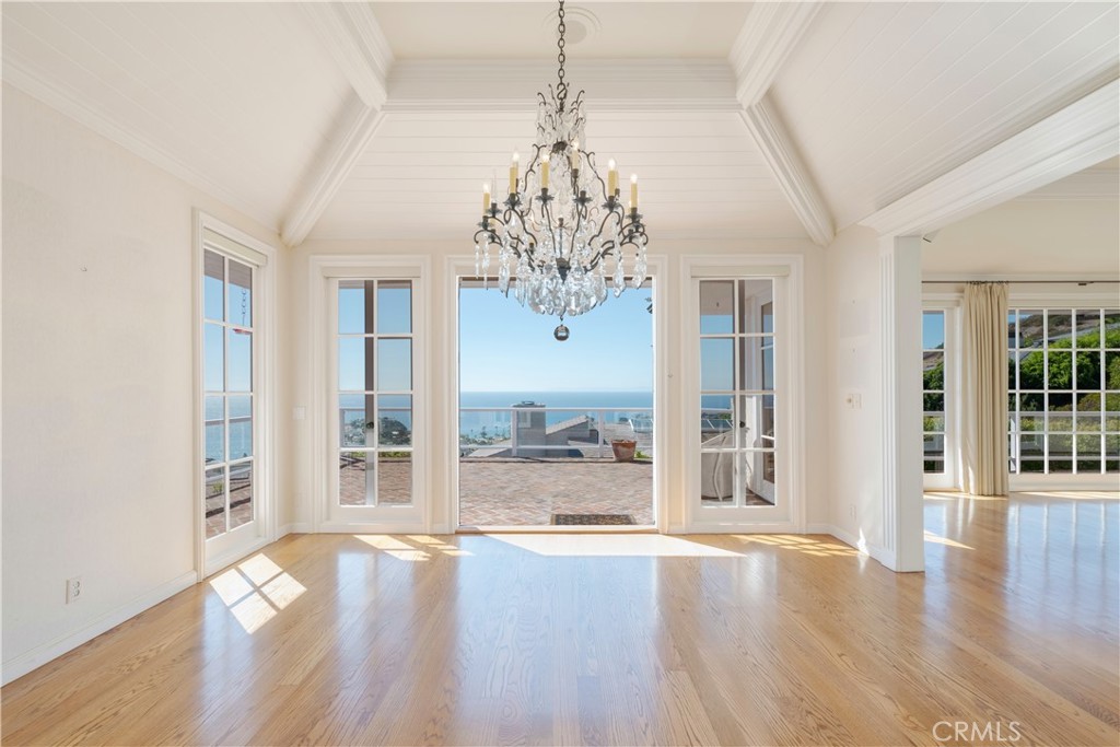 1109 Emerald Bay, Laguna Beach CA 92651 - photo 8