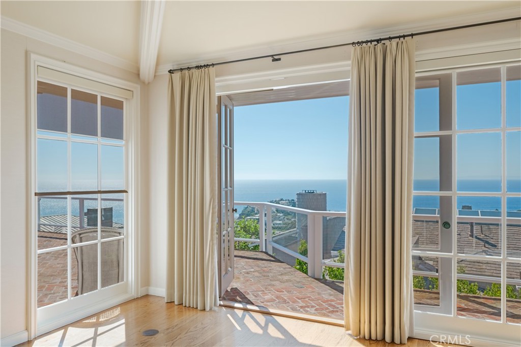 1109 Emerald Bay, Laguna Beach CA 92651 - photo 15