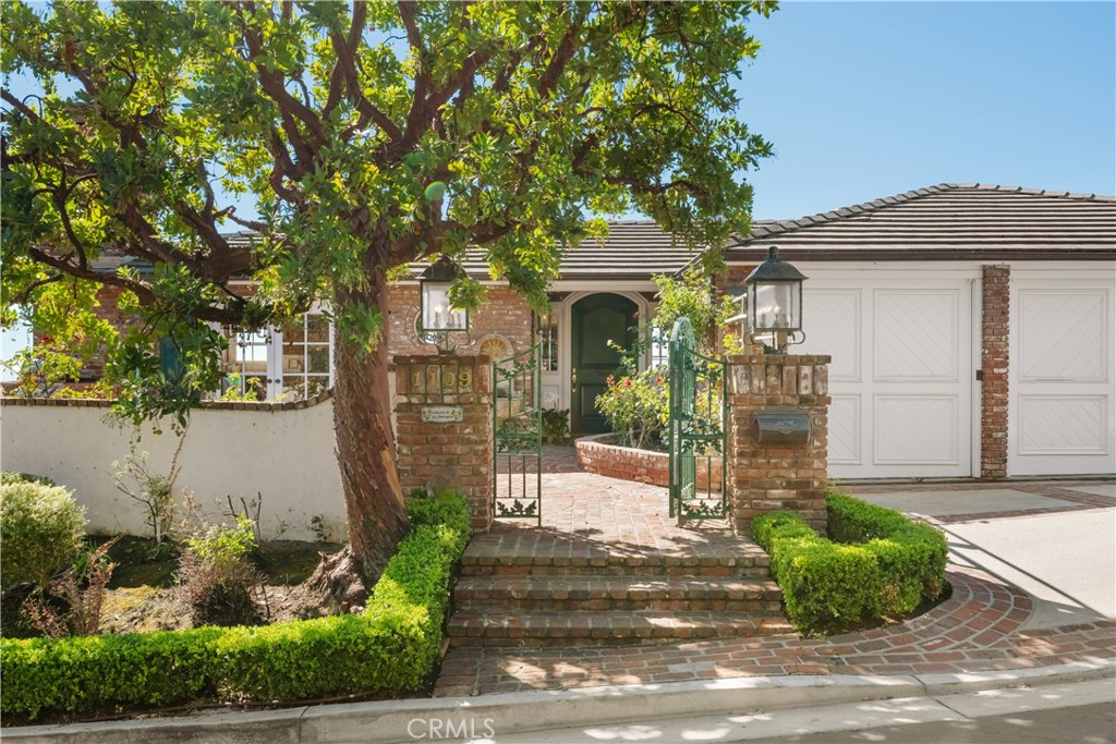 1109 Emerald Bay, Laguna Beach CA 92651 - photo 38