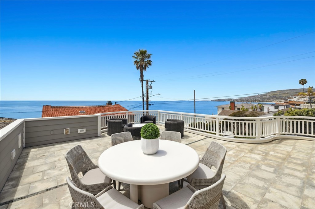 111 Brooks Street, Laguna Beach CA 92651 - photo 16