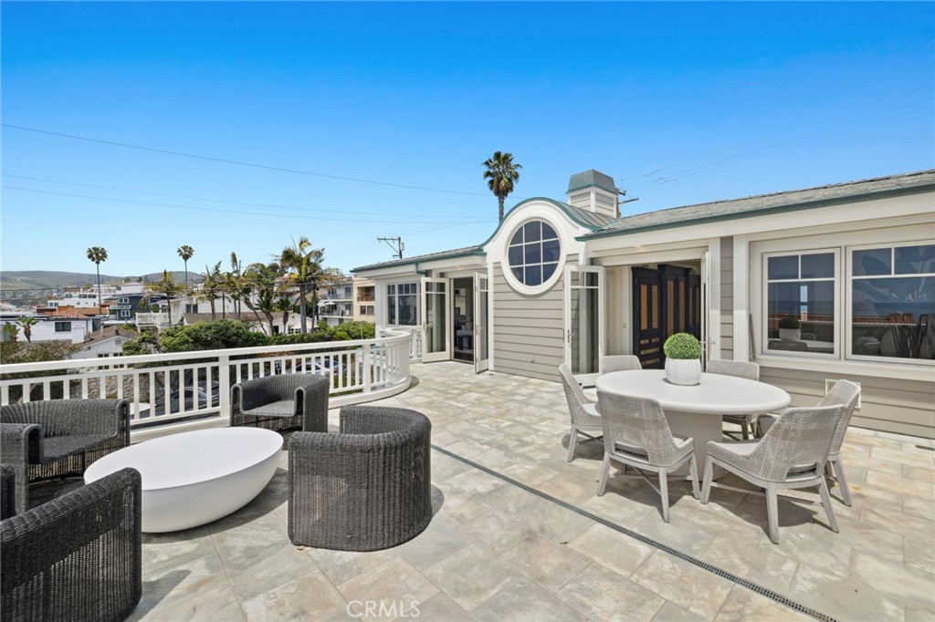 111 Brooks Street, Laguna Beach CA 92651 - photo 17