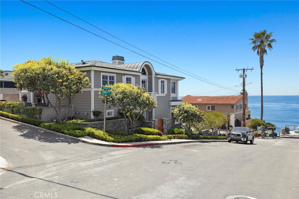 111 Brooks Street, Laguna Beach CA 92651 - photo 23